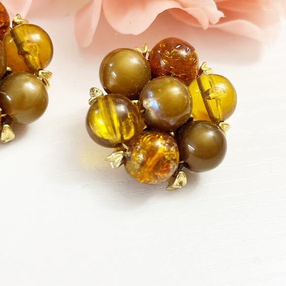 Kramer New York Vintage Brown Beaded Cluster Clip Earrings - Picture 3 of 6